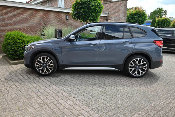 BMW X1 XDrive25e X-Line 220 PK Dealer o.h. Leder Memory Head-Up LED 19''