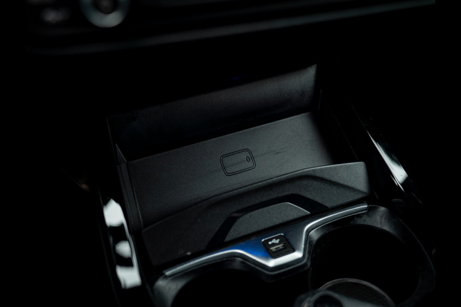 BMW 1-serie M135i xDrive High Executive | Pano-dak | Head-up | Sportstoelen | Adaptief onderstel
