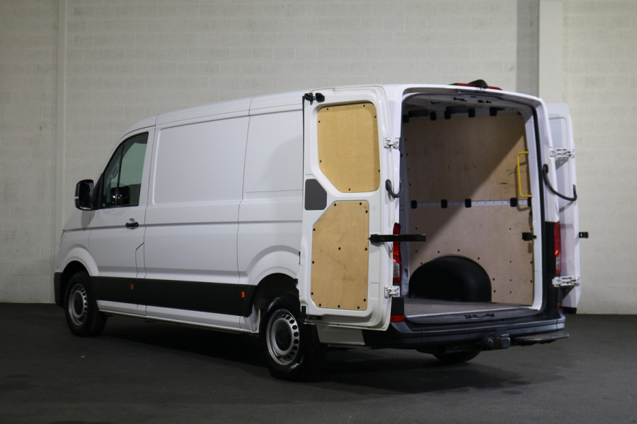 Volkswagen Crafter 2.0 TDI 140pk L3 H2 Automaat Navigatie Camera Led