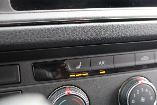 Volkswagen Crafter 2.0 TDI 140pk L3 H2 Automaat Navigatie Camera Led