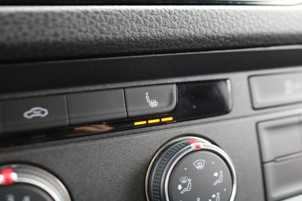 Volkswagen Crafter 2.0 TDI 140pk L3 H2 Automaat Navigatie Camera Led