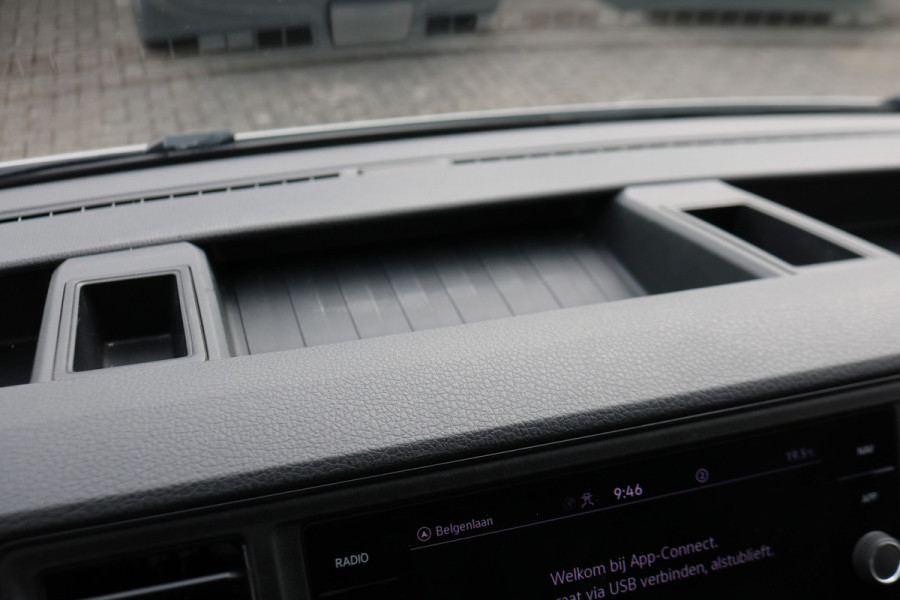 Volkswagen Crafter 2.0 TDI 140pk L3 H2 Automaat Navigatie Camera Led