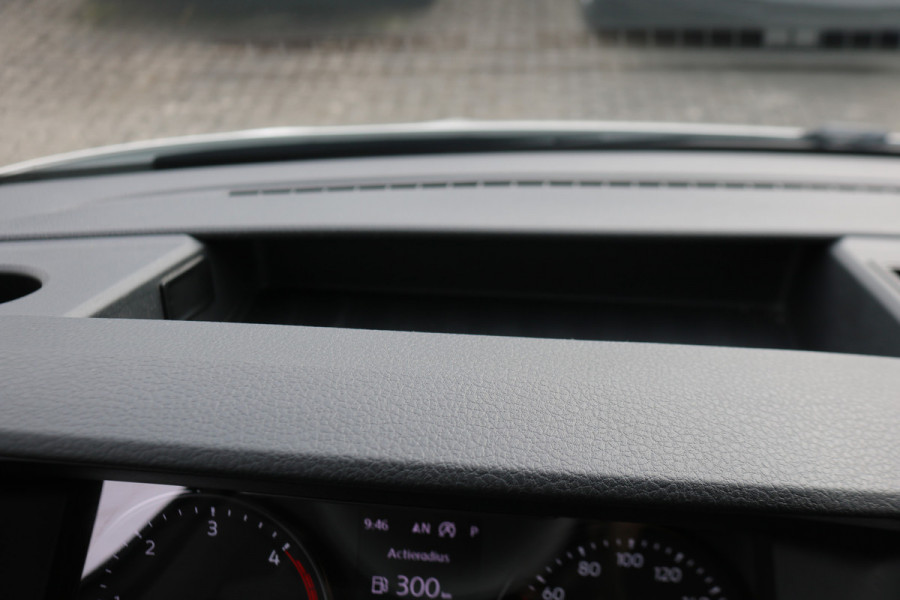 Volkswagen Crafter 2.0 TDI 140pk L3 H2 Automaat Navigatie Camera Led