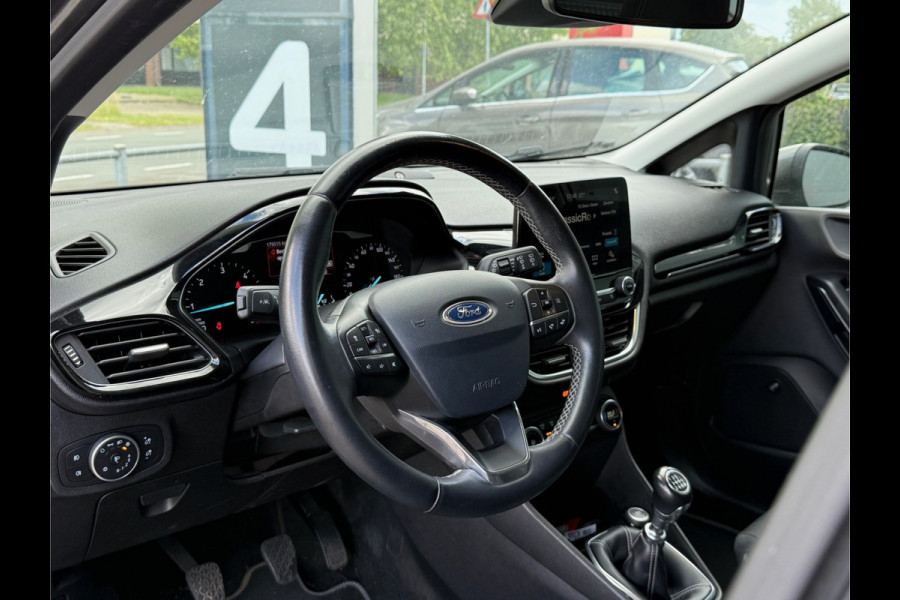 Ford Fiesta BWJ 2018 | 1.5 TDCi 86PK Titanium | CLIMA | NAVI | CARPLAY | CAMERA A | CRUISE | PDC | LICHTMETAAL |