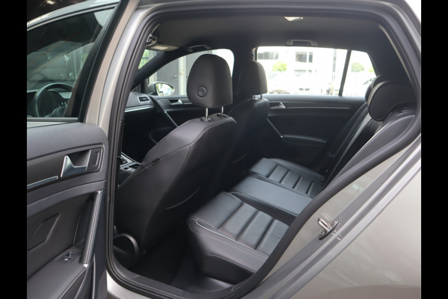 Volkswagen Golf 2.0 TDI GTD DSG / NL Auto
