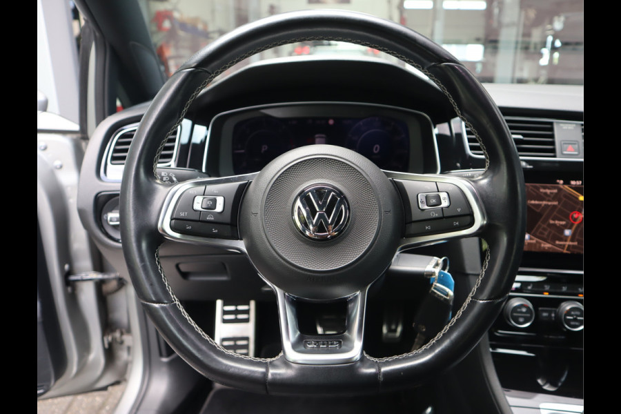 Volkswagen Golf 2.0 TDI GTD DSG / NL Auto