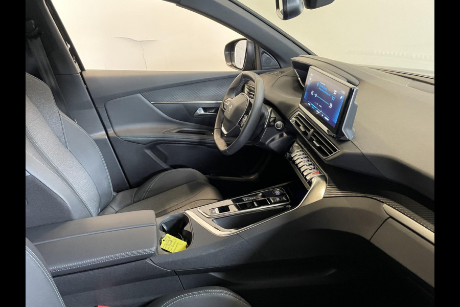 Peugeot 3008 1.2 PureTech 130pk Aut. Allure Pack Navigatie Apple Carplay/Android Auto Camera Parkeersensoren Adaptive Cruise Control Dodekhoekdetectie Ledverlichting Stoelverwarming Climate Control