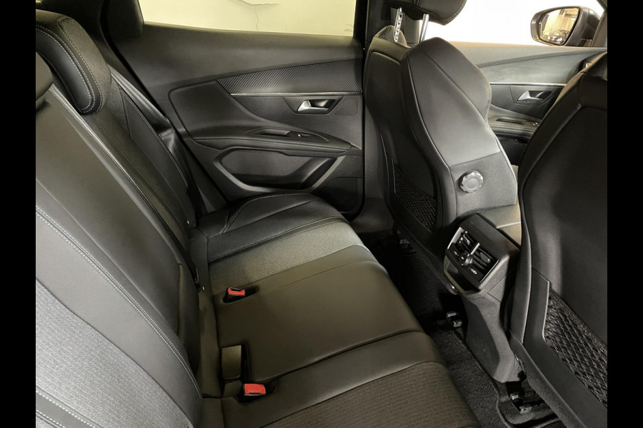 Peugeot 3008 1.2 PureTech 130pk Aut. Allure Pack Navigatie Apple Carplay/Android Auto Camera Parkeersensoren Adaptive Cruise Control Dodekhoekdetectie Ledverlichting Stoelverwarming Climate Control