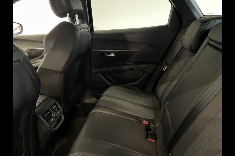 Peugeot 3008 1.2 PureTech 130pk Aut. Allure Pack Navigatie Apple Carplay/Android Auto Camera Parkeersensoren Adaptive Cruise Control Dodekhoekdetectie Ledverlichting Stoelverwarming Climate Control