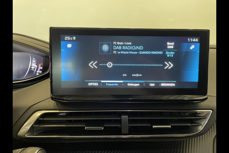 Peugeot 3008 1.2 PureTech 130pk Aut. Allure Pack Navigatie Apple Carplay/Android Auto Camera Parkeersensoren Adaptive Cruise Control Dodekhoekdetectie Ledverlichting Stoelverwarming Climate Control