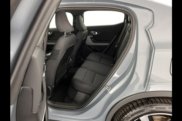 Polestar 2 Long Range Dual Motor Launch Edition 78kWh [ 3-Fase ] (INCL-BTW) *PANO | NAVI-FULLMAP | HARMAN/KARDON-AUDIO | FULL-LED | KEYLESS | TOPVIEW | LANE-ASSIST | DIGI-COCKPIT | CARPLAY | DAB+ | HEATED-COMFORTSEATS | ECC | MEMORY-PACK | PDC | 20''ALU*