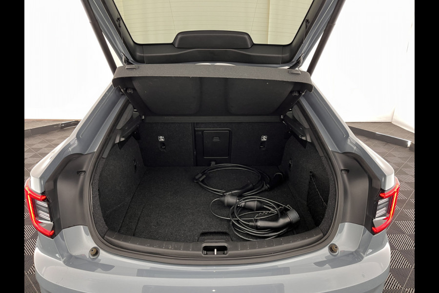 Polestar 2 Long Range Dual Motor Launch Edition 78kWh [ 3-Fase ] (INCL-BTW) *PANO | NAVI-FULLMAP | HARMAN/KARDON-AUDIO | FULL-LED | KEYLESS | TOPVIEW | LANE-ASSIST | DIGI-COCKPIT | CARPLAY | DAB+ | HEATED-COMFORTSEATS | ECC | MEMORY-PACK | PDC | 20''ALU*