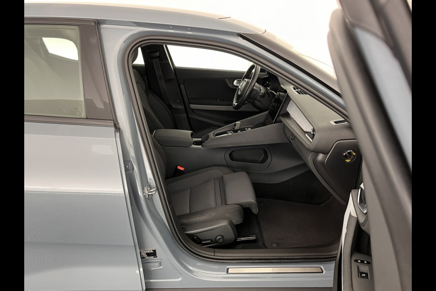 Polestar 2 Long Range Dual Motor Launch Edition 78kWh [ 3-Fase ] (INCL-BTW) *PANO | NAVI-FULLMAP | HARMAN/KARDON-AUDIO | FULL-LED | KEYLESS | TOPVIEW | LANE-ASSIST | DIGI-COCKPIT | CARPLAY | DAB+ | HEATED-COMFORTSEATS | ECC | MEMORY-PACK | PDC | 20''ALU*