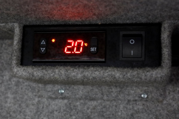 Opel Vivaro 2.0 CDTI 177pk Automaat Lang Innovation Dierenuitvaartzorg/Rouwvervoer dieren 12-2021