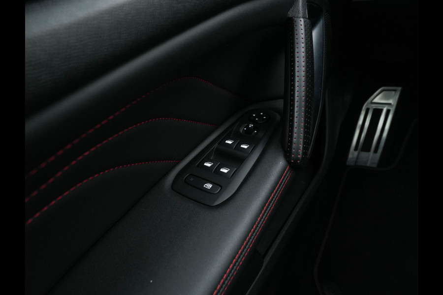 Peugeot 308 1.5 BlueHDi Blue Lease GT-Line Aut. *PANO | LEATHER-MICROFIBRE | FULL-LED | DENON-AUDIO | SPORT-SEATS | NAVI-FULLMAP | KEYLESS | DAB | SHIFT-PADDLES | LANE-ASSIST | CAMERA | ECC | CARPLAY | PDC | 17''ALU*