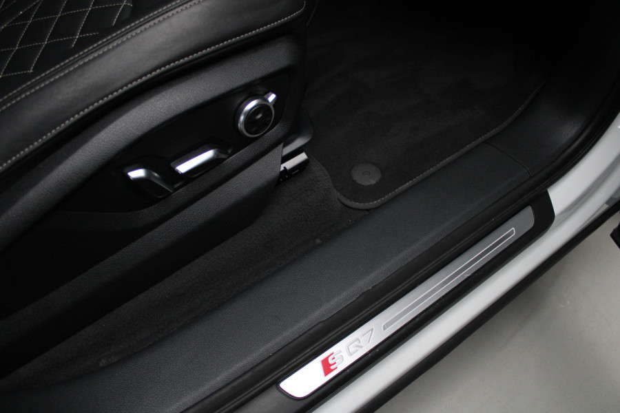 Audi Q7 4.0 TDI SQ7 quattro 7p Panodak HUD Leer 360 B&O ACC Navi PDC Standkachel Softclose Climate (4 zone) Alcantara hemel Lederen dashboard Luchtvering Climate Stoelverwarming v + a  PDC B&O Rising Tweeter LM velgen