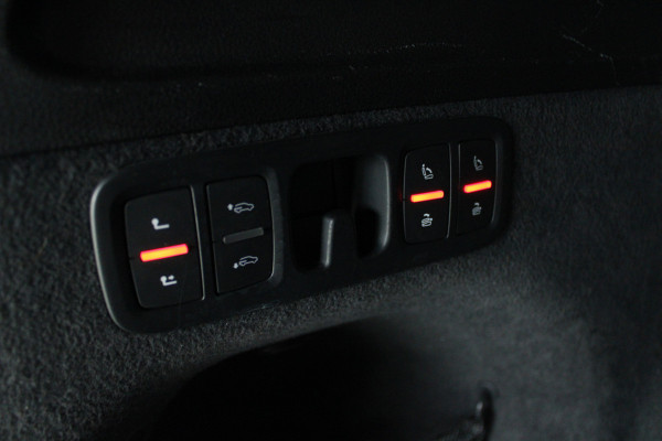 Audi Q7 4.0 TDI SQ7 quattro 7p Panodak HUD Leer 360 B&O ACC Navi PDC Standkachel Softclose Climate (4 zone) Alcantara hemel Lederen dashboard Luchtvering Climate Stoelverwarming v + a  PDC B&O Rising Tweeter LM velgen