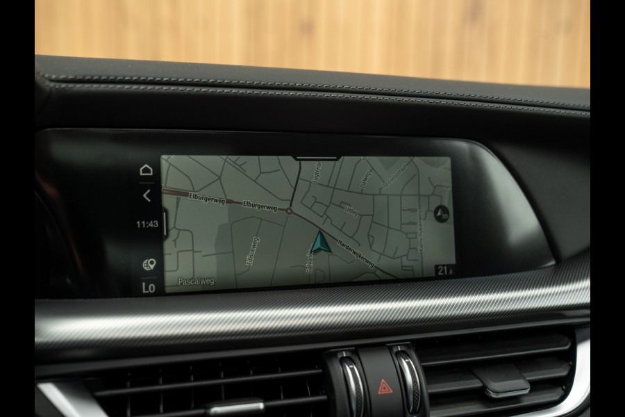Alfa Romeo Stelvio 2.0T AWD Veloce 280pk | MY25 | Pano-dak | Harman/Kardon | Adapt. cruise