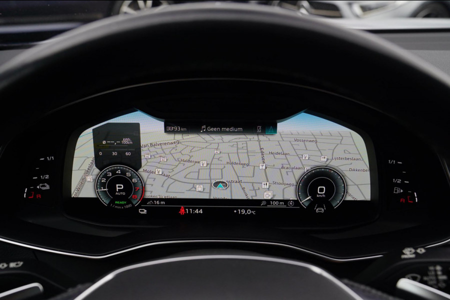 Audi A6 Avant 55 TFSI e quattro Competition | 3x S-Line | HUD | 360 | 1e eigenaar | Stuurverwarming