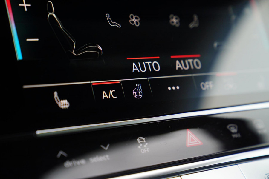 Audi A6 Avant 55 TFSI e quattro Competition | 3x S-Line | HUD | 360 | 1e eigenaar | Stuurverwarming