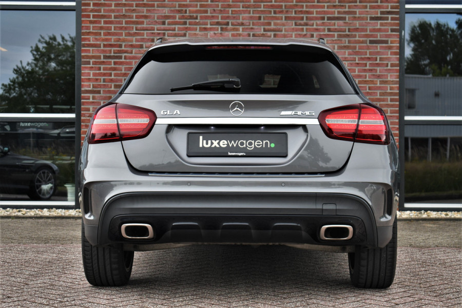 Mercedes-Benz GLA 180 AMG Night 19inch Carplay LED