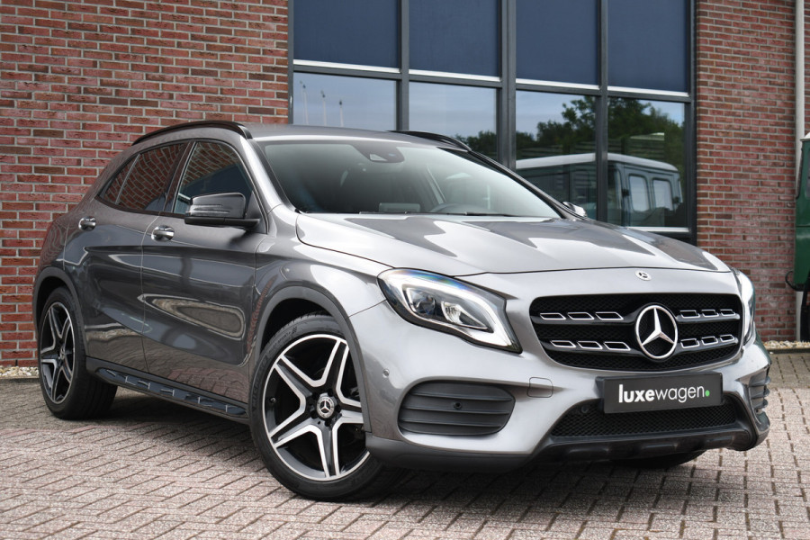 Mercedes-Benz GLA 180 AMG Night 19inch Carplay LED