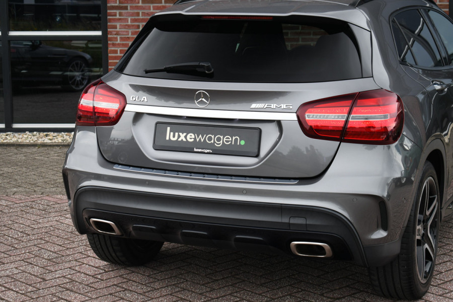 Mercedes-Benz GLA 180 AMG Night 19inch Carplay LED