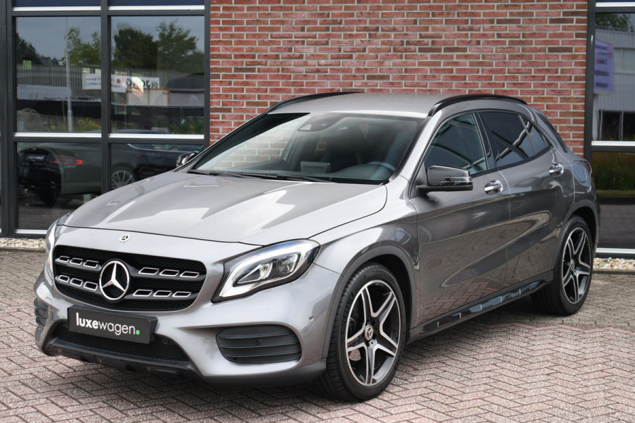 Mercedes-Benz GLA 180 AMG Night 19inch Carplay LED