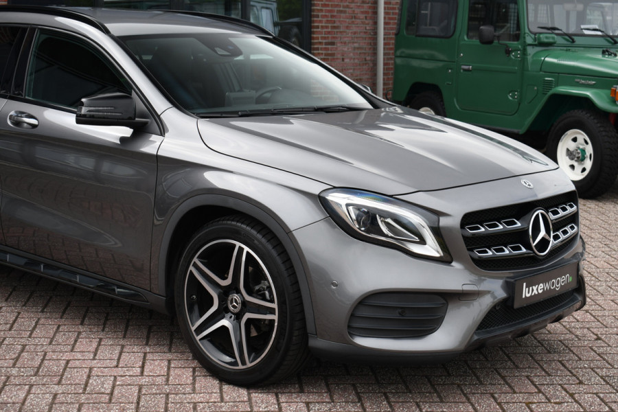 Mercedes-Benz GLA 180 AMG Night 19inch Carplay LED