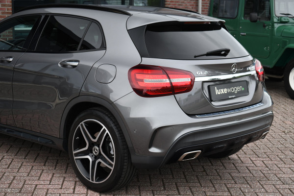 Mercedes-Benz GLA 180 AMG Night 19inch Carplay LED