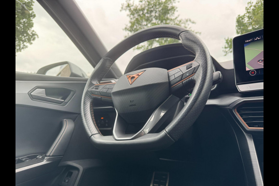 CUPRA Leon Sportstourer 1.4 e-Hybrid VZ Business PHEV / CAMERA / NAVI / INPARKEREN / ZEER NETJES / SFEERVERL. / CARPLAY DRAADLOOS