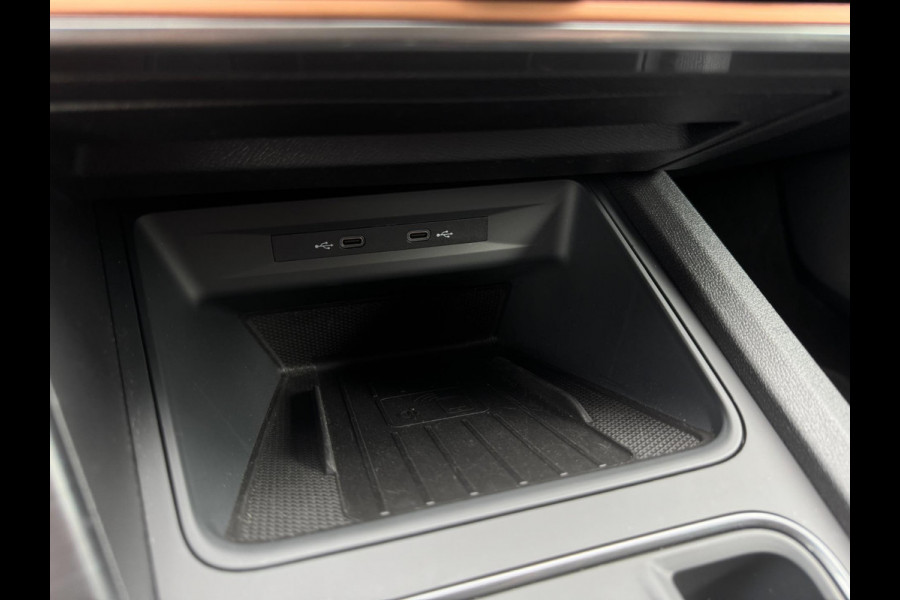 CUPRA Leon Sportstourer 1.4 e-Hybrid VZ Business PHEV / CAMERA / NAVI / INPARKEREN / ZEER NETJES / SFEERVERL. / CARPLAY DRAADLOOS