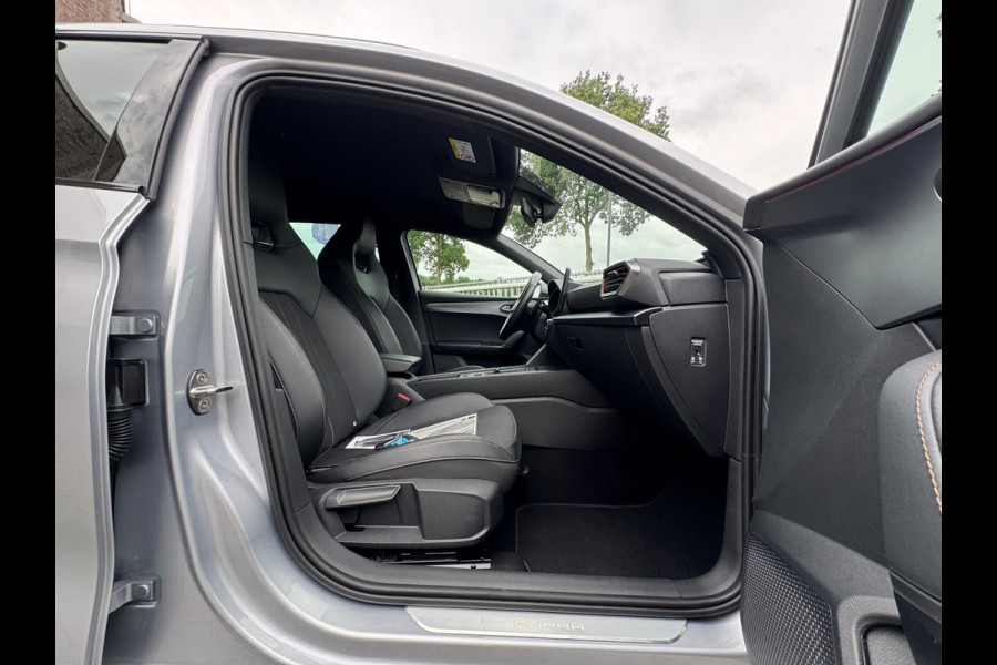 CUPRA Leon Sportstourer 1.4 e-Hybrid VZ Business PHEV / CAMERA / NAVI / INPARKEREN / ZEER NETJES / SFEERVERL. / CARPLAY DRAADLOOS