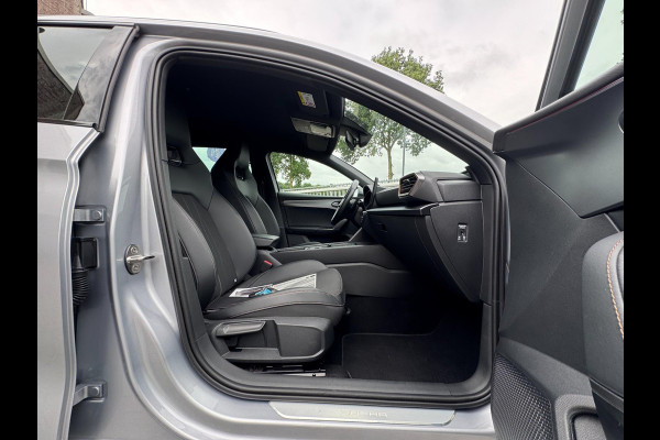 CUPRA Leon Sportstourer 1.4 e-Hybrid VZ Business PHEV / CAMERA / NAVI / INPARKEREN / ZEER NETJES / SFEERVERL. / CARPLAY DRAADLOOS