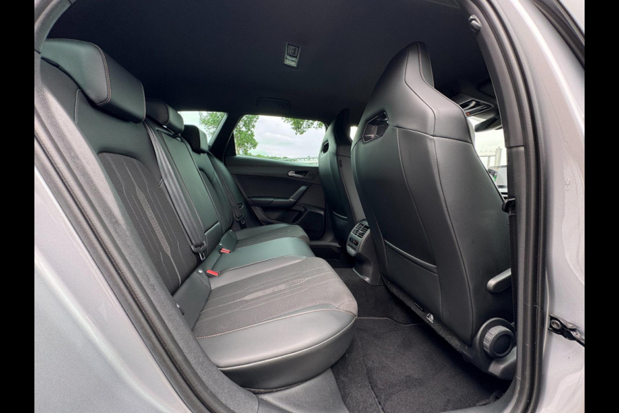 CUPRA Leon Sportstourer 1.4 e-Hybrid VZ Business PHEV / CAMERA / NAVI / INPARKEREN / ZEER NETJES / SFEERVERL. / CARPLAY DRAADLOOS