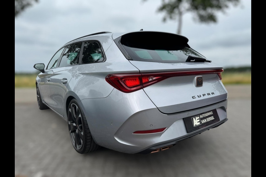 CUPRA Leon Sportstourer 1.4 e-Hybrid VZ Business PHEV / CAMERA / NAVI / INPARKEREN / ZEER NETJES / SFEERVERL. / CARPLAY DRAADLOOS