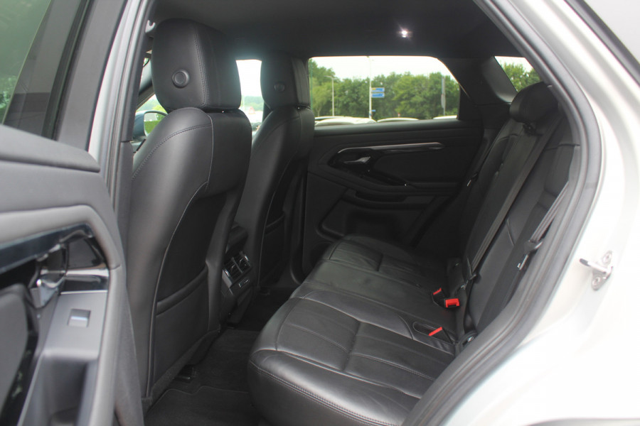 Land Rover Range Rover Evoque 2.0 P200 AWD R-Dynamic SE / Camera / Leder / 18'' / Apple CarPlay / Getint glas / Cruise Control