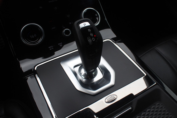 Land Rover Range Rover Evoque 2.0 P200 AWD R-Dynamic SE / Camera / Leder / 18'' / Apple CarPlay / Getint glas / Cruise Control