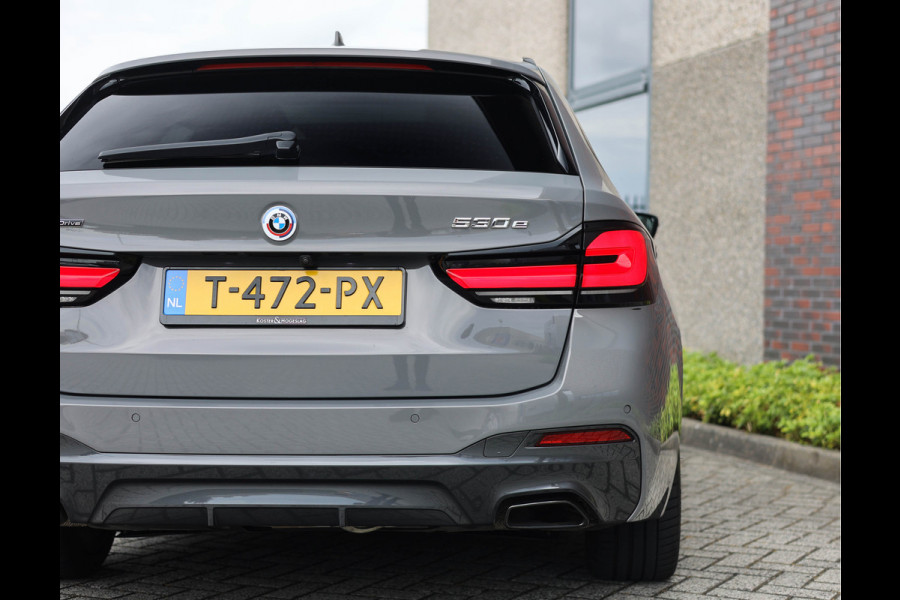 BMW 5 Serie Touring 530e xDrive *Pano*H/K*Laser*Trekhaak*