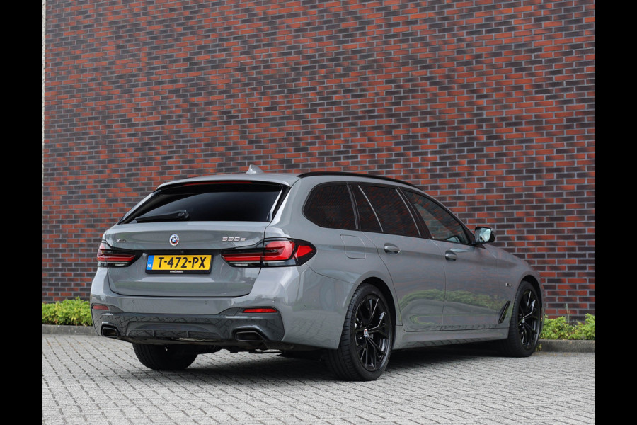 BMW 5 Serie Touring 530e xDrive *Pano*H/K*Laser*Trekhaak*