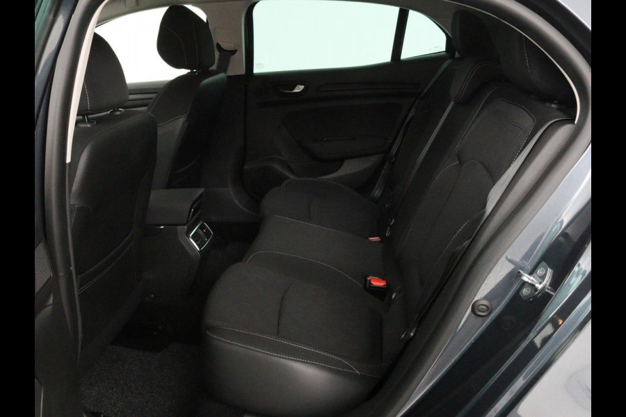 Renault Mégane 1.3 TCe Limited | 54.200km NAP | Automaat | Camera | Navigatie | Climate control | Keyless | Parkeerhulp | Getint glas | Cruise control