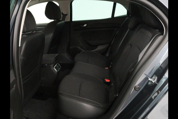 Renault Mégane 1.3 TCe Limited | 54.200km NAP | Automaat | Camera | Navigatie | Climate control | Keyless | Parkeerhulp | Getint glas | Cruise control