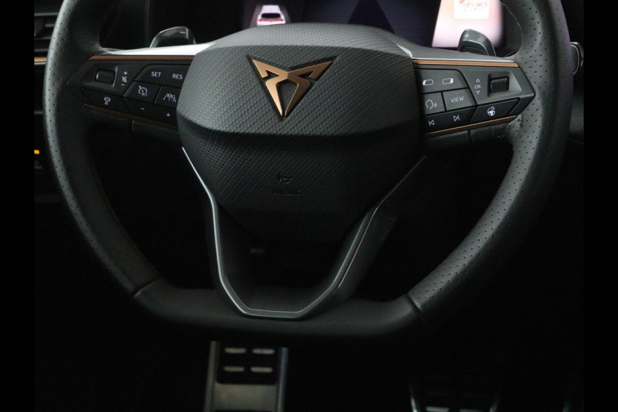 CUPRA Formentor 1.4 e-Hybrid VZ | 245pk | Stoel & stuurverwarming | Carplay | Camera | Adaptive cruise | Navigatie | Sfeerverlichting | Keyless | Full LED | PHEV