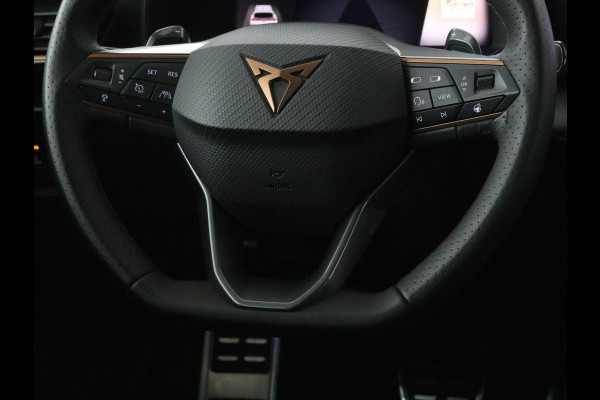 CUPRA Formentor 1.4 e-Hybrid VZ | 245pk | Stoel & stuurverwarming | Carplay | Camera | Adaptive cruise | Navigatie | Sfeerverlichting | Keyless | Full LED | PHEV