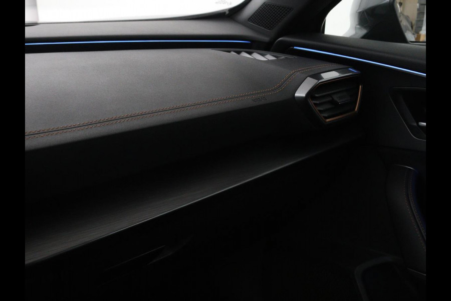 CUPRA Formentor 1.4 e-Hybrid VZ | 245pk | Stoel & stuurverwarming | Carplay | Camera | Adaptive cruise | Navigatie | Sfeerverlichting | Keyless | Full LED | PHEV