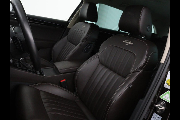 Škoda Superb 1.4 TSI iV Laurin & Klement | Leder | Trekhaak | Adaptive cruise | Stoelverwarming | Canton Sound | Navigatie | Memory | Full LED | Keyless | Carplay | PHEV
