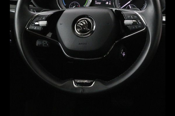 Škoda Superb 1.4 TSI iV Laurin & Klement | Leder | Trekhaak | Adaptive cruise | Stoelverwarming | Canton Sound | Navigatie | Memory | Full LED | Keyless | Carplay | PHEV