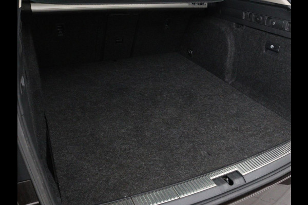 Škoda Superb 1.4 TSI iV Laurin & Klement | Leder | Trekhaak | Adaptive cruise | Stoelverwarming | Canton Sound | Navigatie | Memory | Full LED | Keyless | Carplay | PHEV