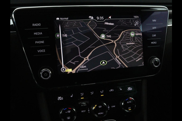 Škoda Superb 1.4 TSI iV Laurin & Klement | Leder | Trekhaak | Adaptive cruise | Stoelverwarming | Canton Sound | Navigatie | Memory | Full LED | Keyless | Carplay | PHEV