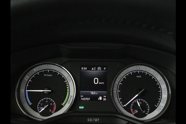 Škoda Superb 1.4 TSI iV Laurin & Klement | Leder | Trekhaak | Adaptive cruise | Stoelverwarming | Canton Sound | Navigatie | Memory | Full LED | Keyless | Carplay | PHEV